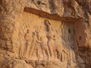 تاراج آثار تاریخی ساسانیان در شهرستان داراب فارس؛ میراثی در خطر
