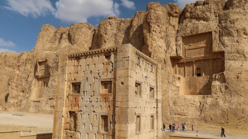 آرامگاه خشایارشا در نقش رستم چه اهمیتی دارد؟